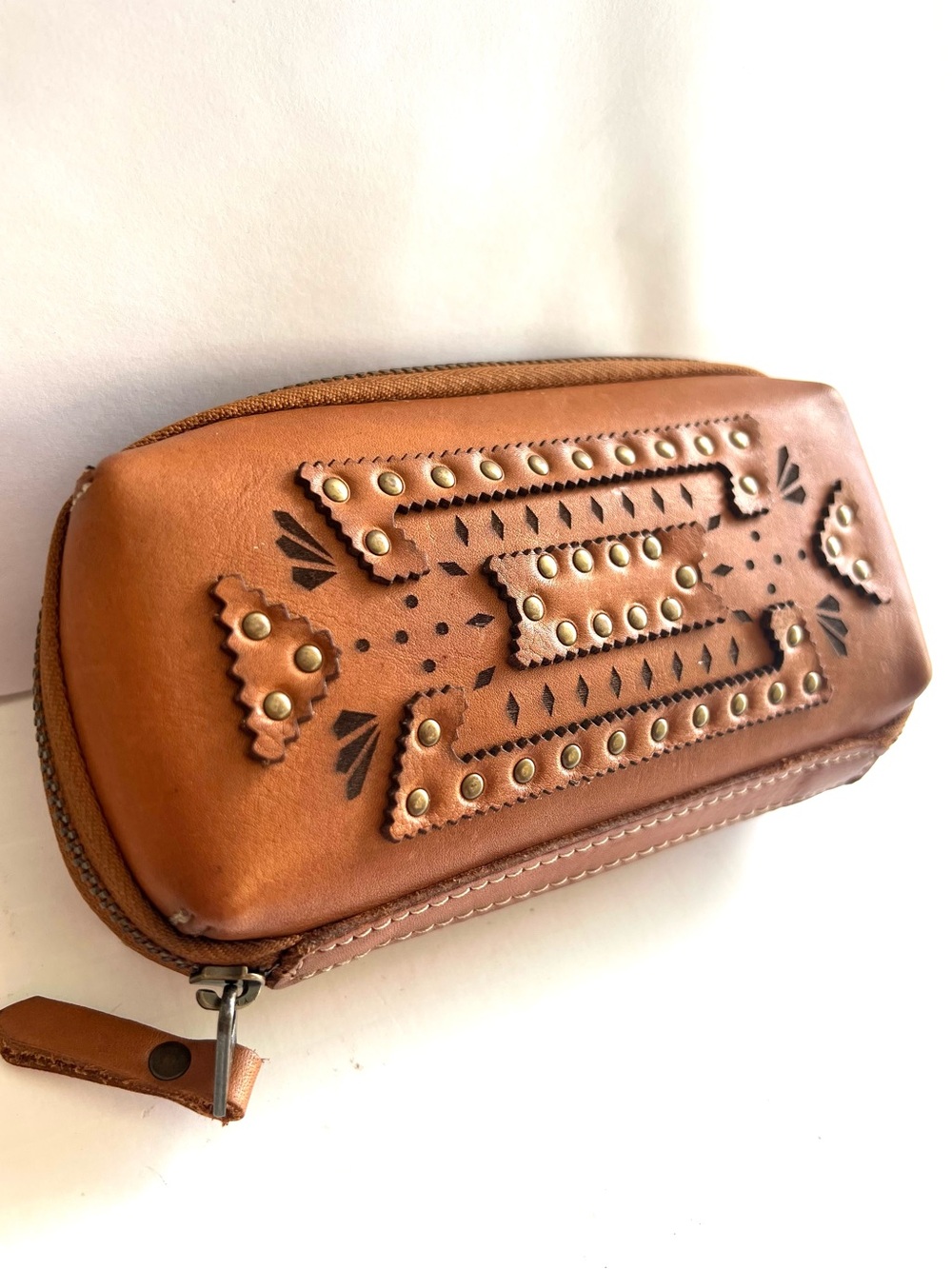 STS Ranchwear Brown Leather Studded Western Sunglasses Cosmetic Case Bag
